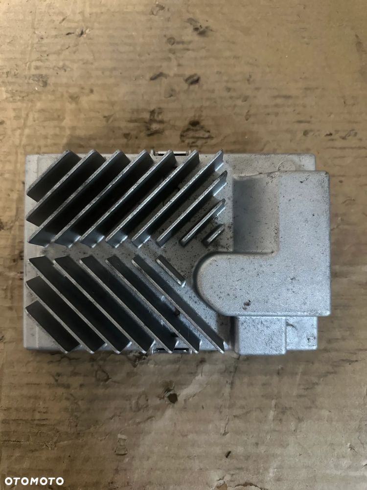 BMW G20 G21 WZMACNIACZ 2622903 - 2