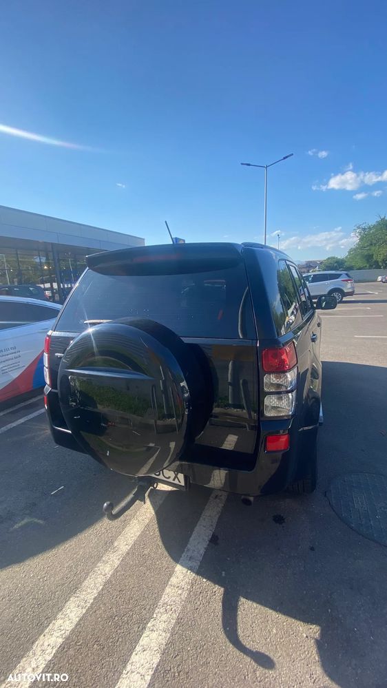 Suzuki Grand Vitara 1.9 DDIS JLX - 6
