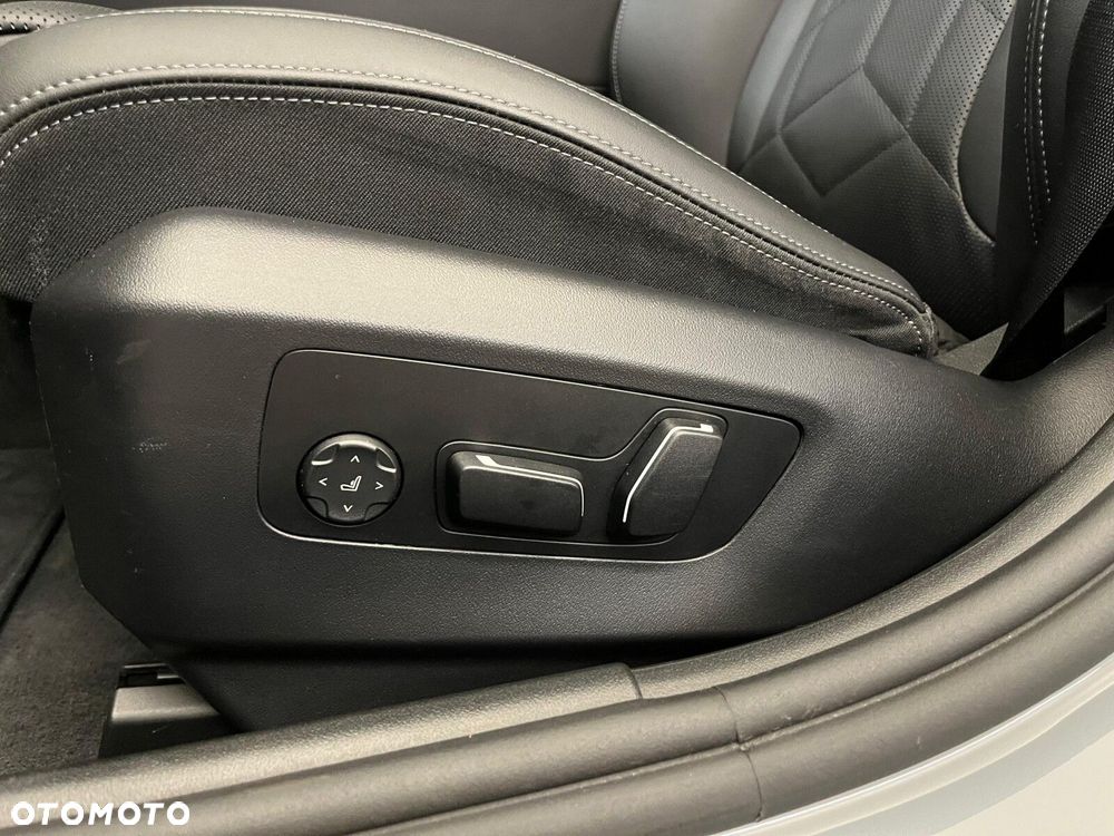 BMW Seria 5 520d xDrive mHEV M Sport - 20