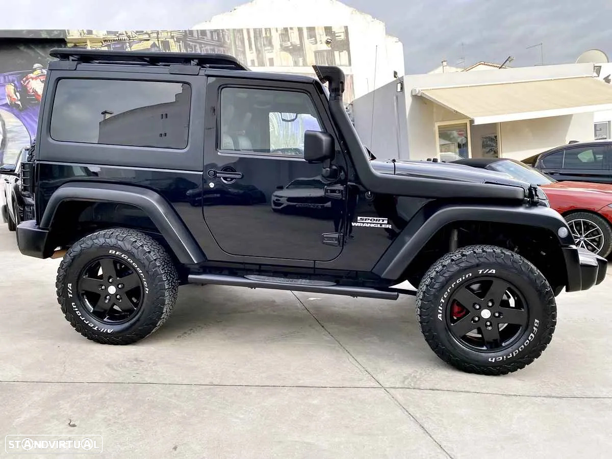 Jeep Wrangler - 2