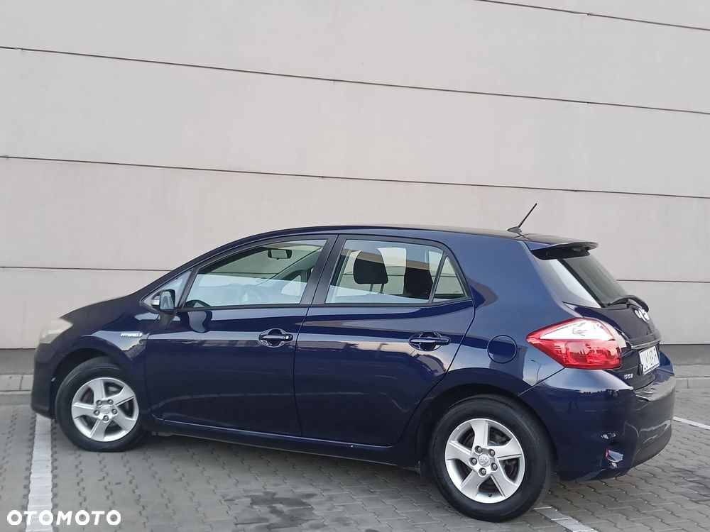 Toyota Auris 2012 photo 3