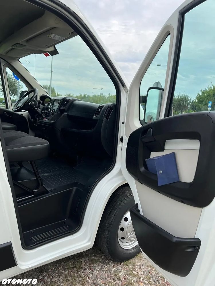 Peugeot Boxer 2019 rok  L3H2 - 11