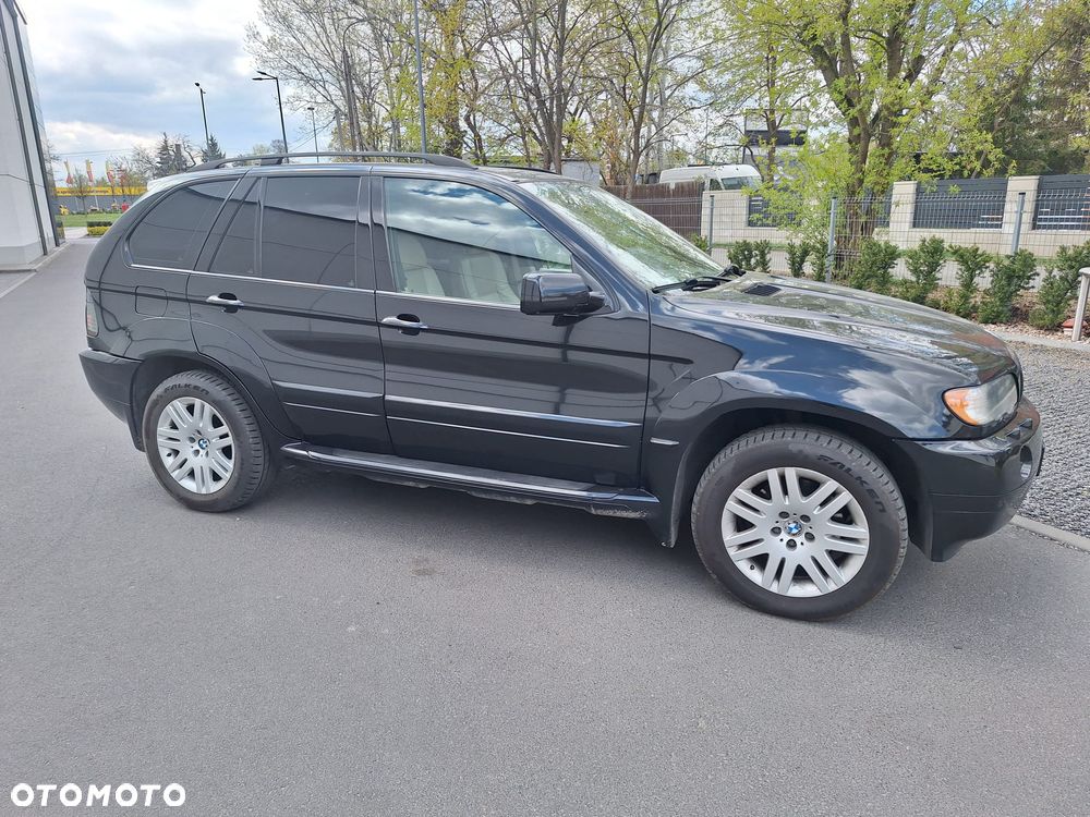 BMW X5 4.4i - 4
