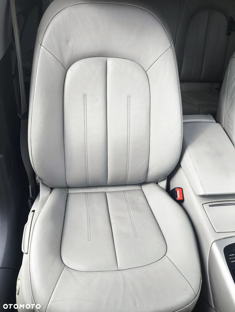 Audi A6 Avant 2.0 TDI Ultra - 25