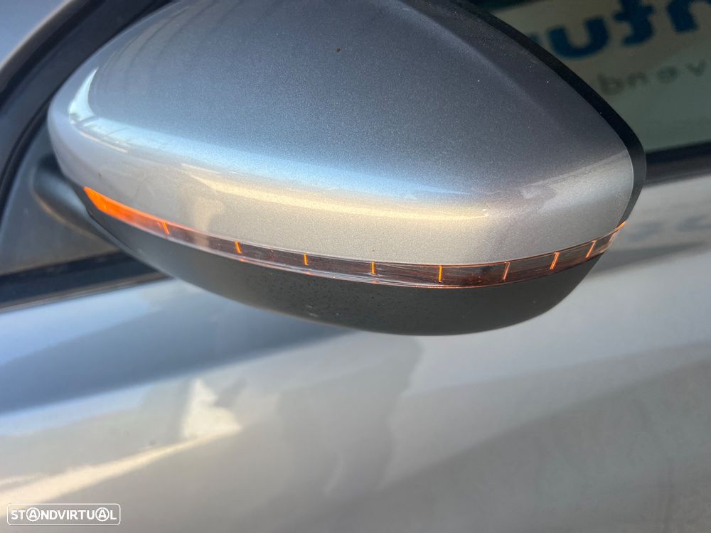 Peugeot 308 SW BlueHDi 120 EAT6 Stop & Start Allure - 21