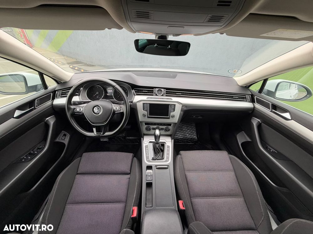 Volkswagen Passat 2.0 TDI SCR DSG Comfortline - 6