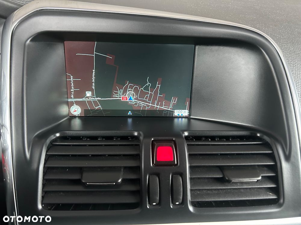 Volvo XC 60 D3 Geartronic Momentum - 37