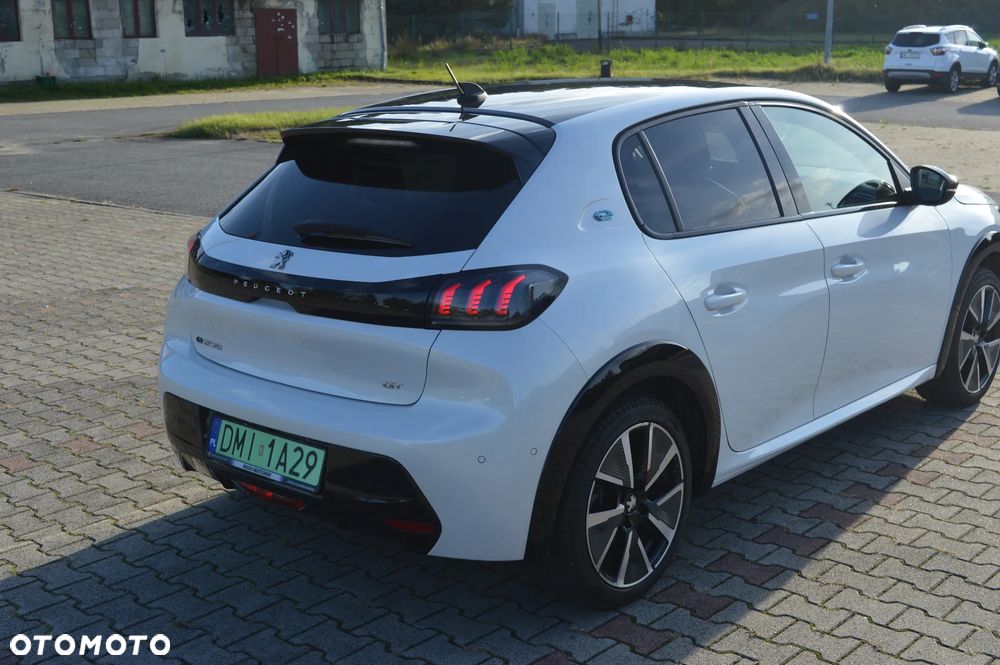Peugeot 208 GT Line - 4