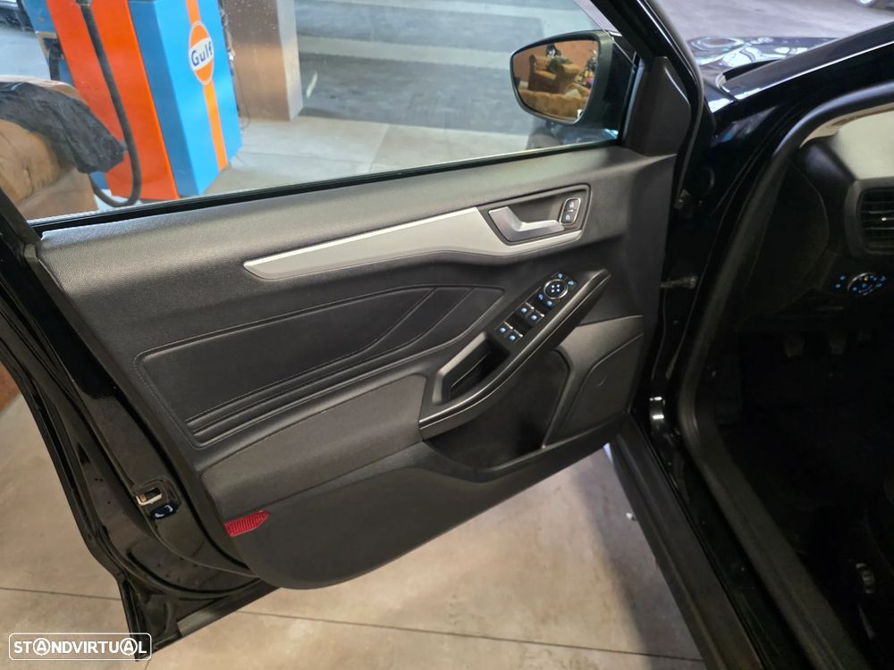 Ford Focus SW 1.0 EcoBoost S&S ACTIVE - 17