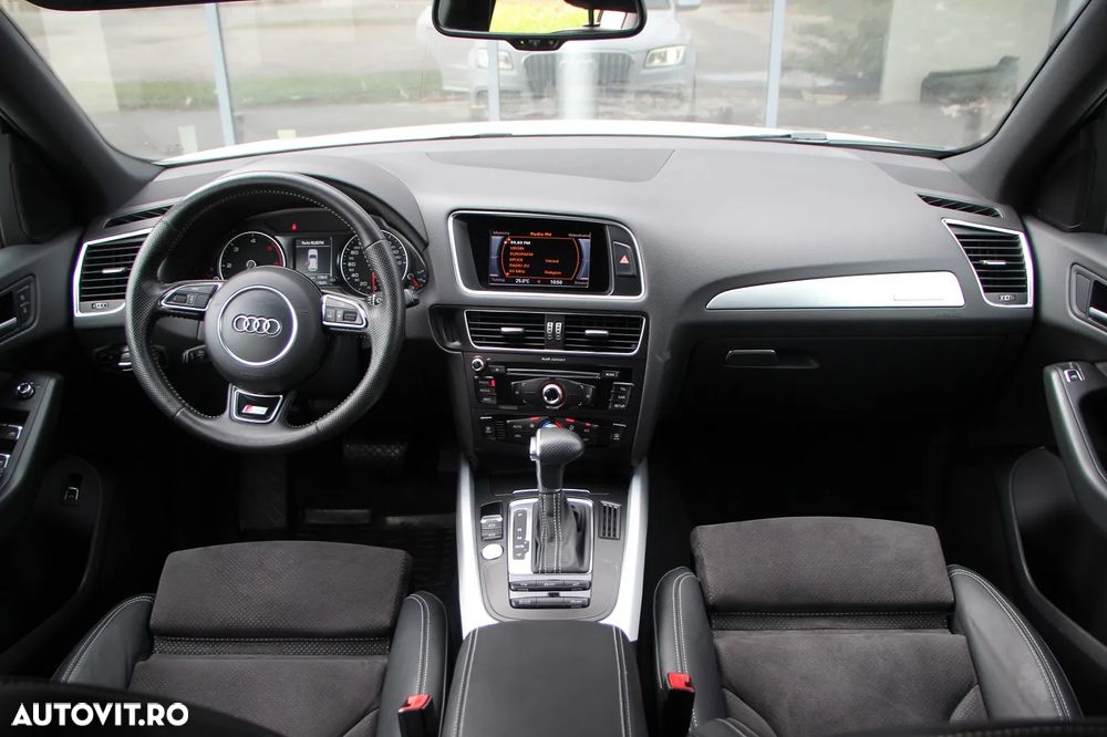 Audi Q5 2.0 40 TDI quattro S tronic Sport - 8