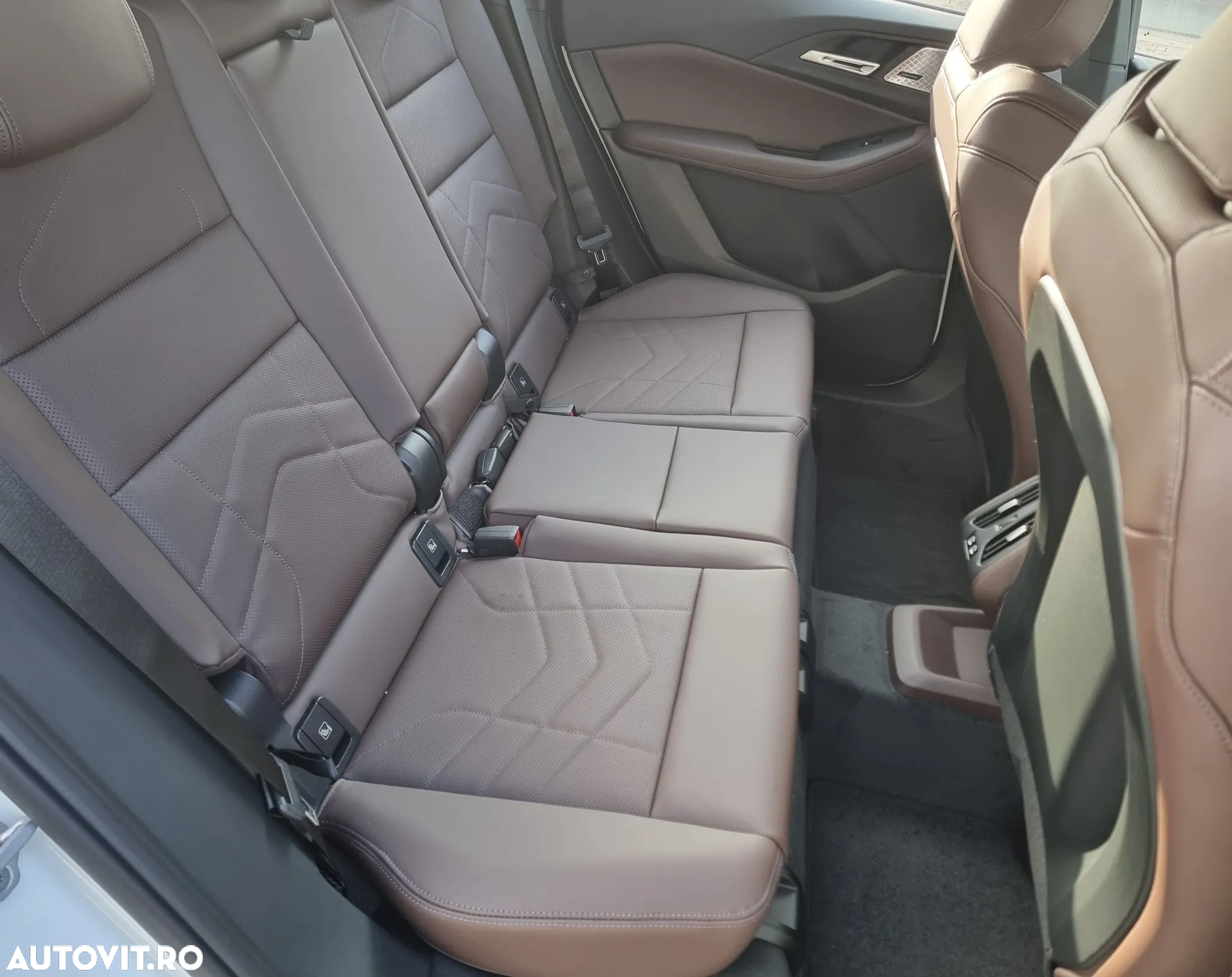 BMW Seria 2 218d xDrive AT - 18