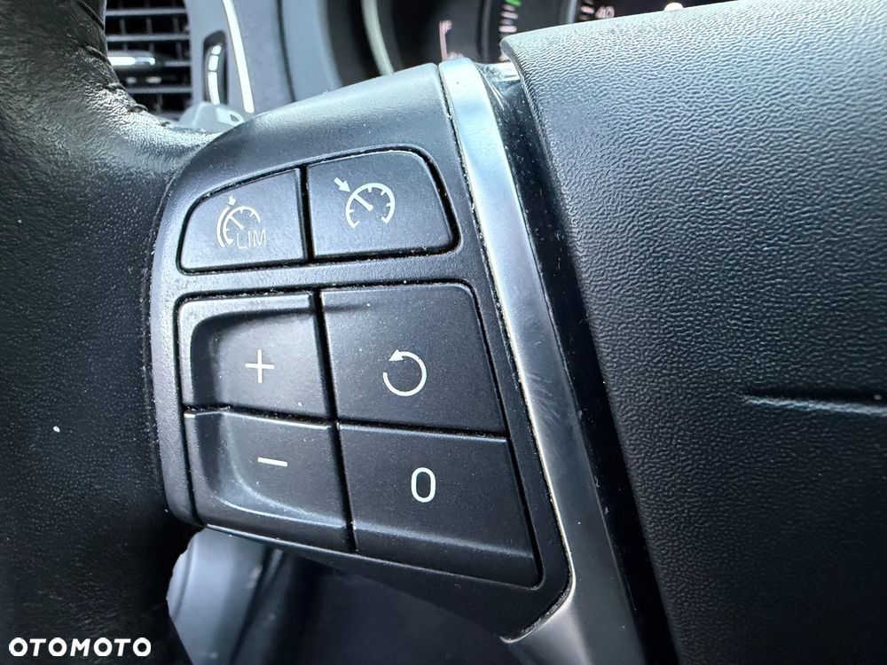 Volvo V40 T3 - 13