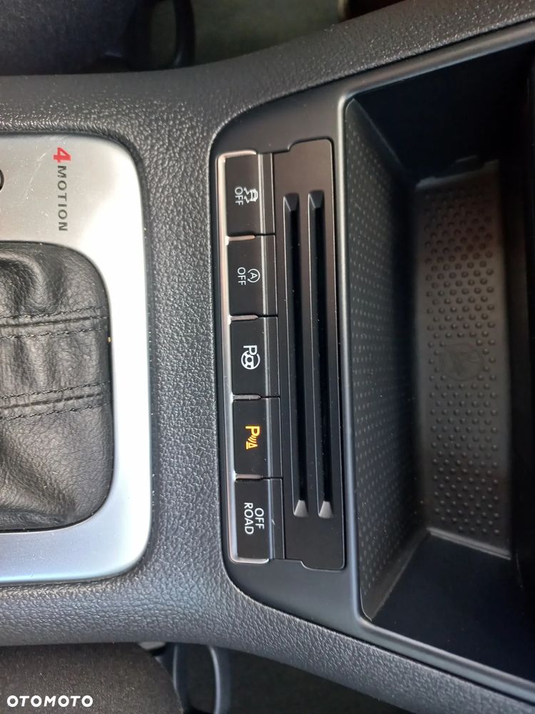 Volkswagen Tiguan 2.0 TDI DPF 4Motion DSG Sport & Style - 38