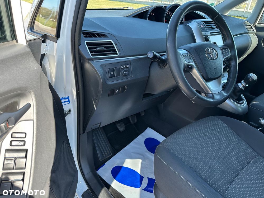 Toyota Verso 2.0 D-4D Edition - 18