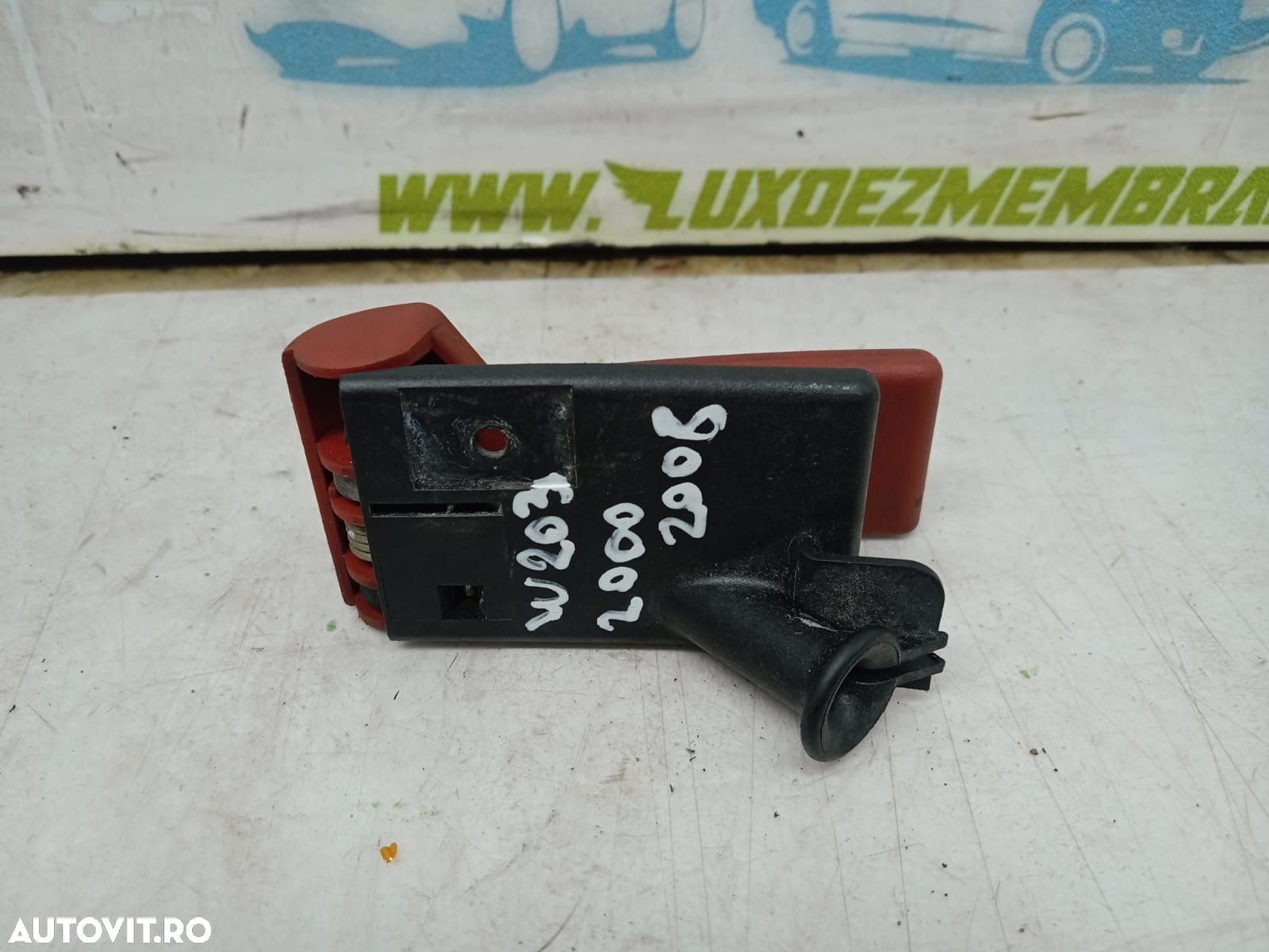 Maner deschidere capota Mercedes-Benz C-Class W203 [2000 - 2004] - 3