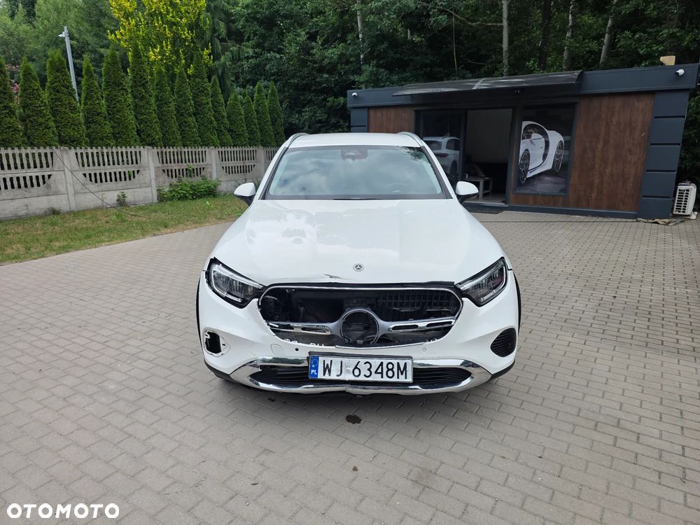 Mercedes-Benz GLC 220 d mHEV 4-Matic Avantgarde - 2