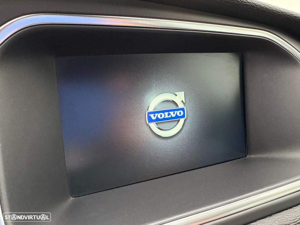 Volvo V40 2.0 D2 Momentum Eco - 17