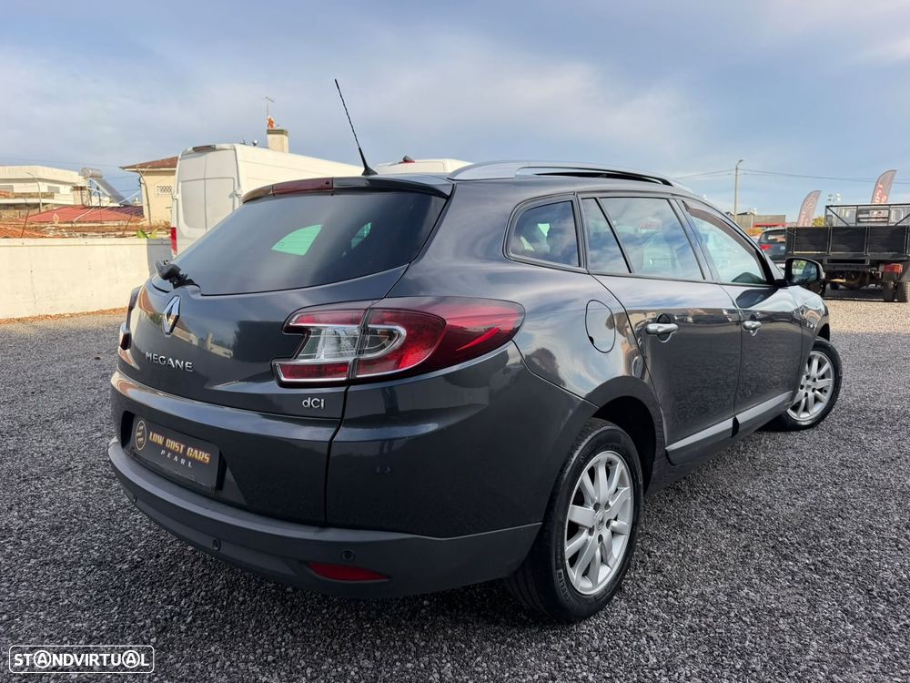 Renault Mégane Sport Tourer 1.5 dCi Dynamique - 22