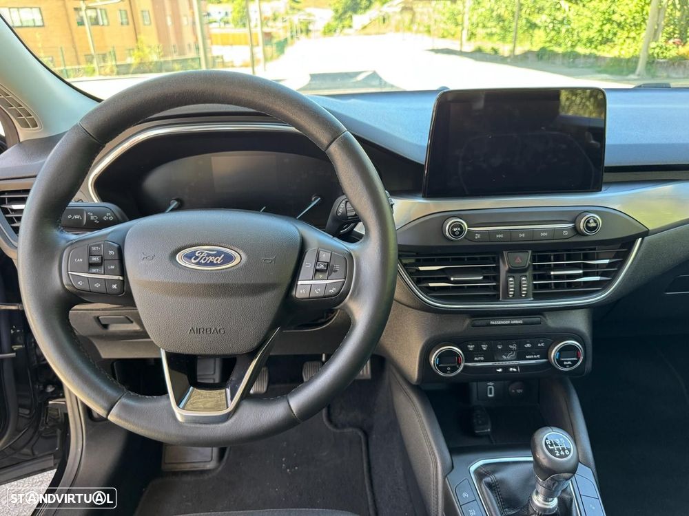 Ford Focus SW 1.5 TDCi EcoBlue Titanium - 10