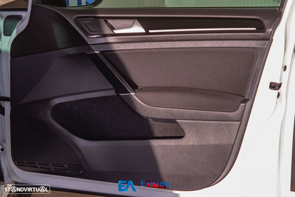 VW Golf 2.0 TDI GTD DSG - 39