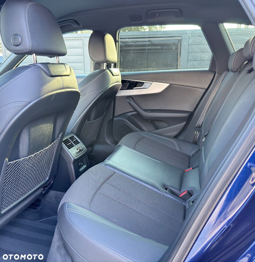 Audi A4 Avant 40 TFSI S tronic S line - 11