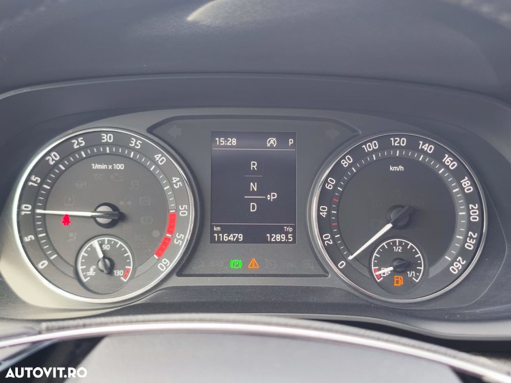 Skoda Octavia 2.0 TDI DSG Ambition - 22