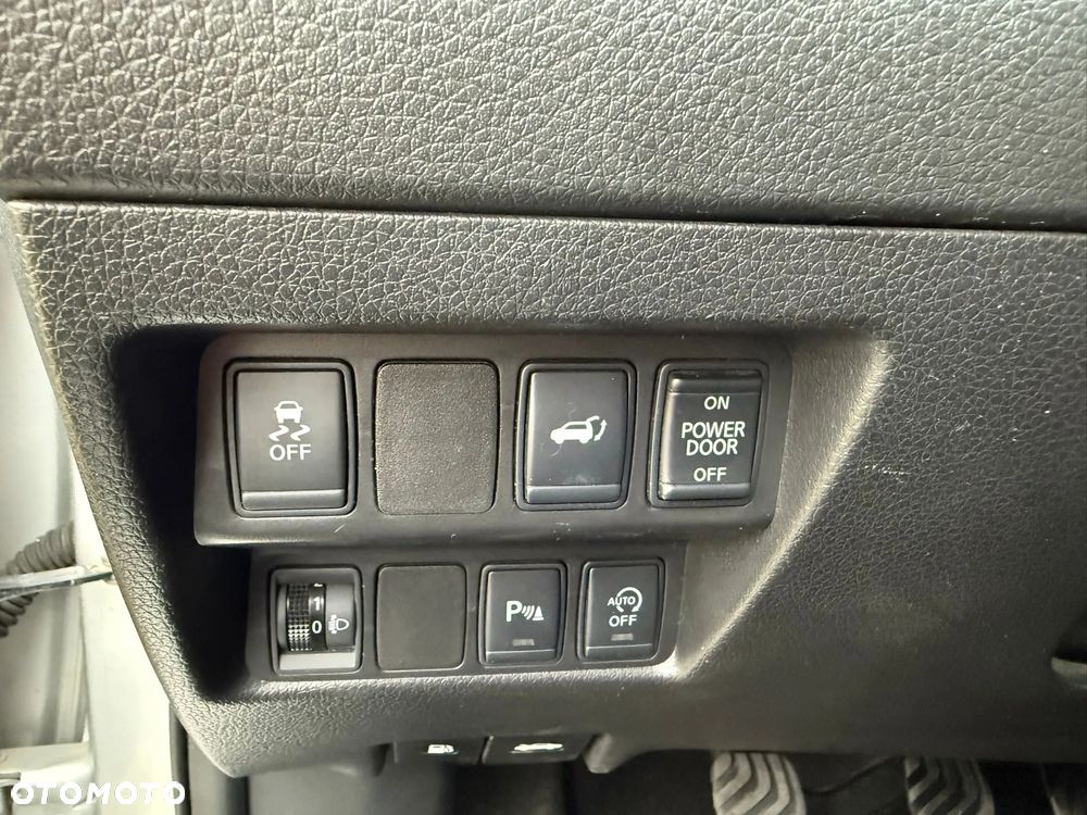 Nissan X-Trail 1.6 DCi Tekna 2WD 7os - 16