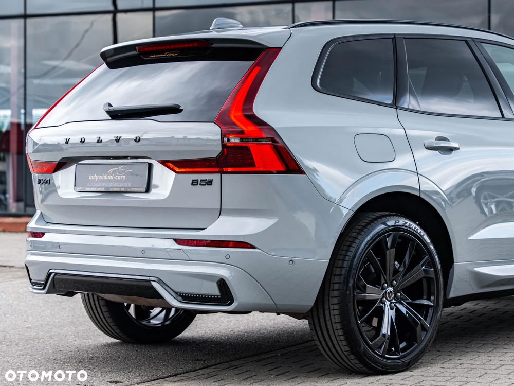 Volvo XC 60 B5 B AWD Plus Dark - 14