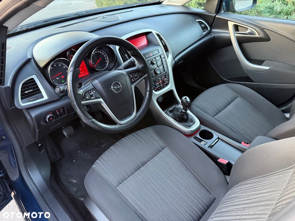 Opel Astra 1.4 Turbo - 12