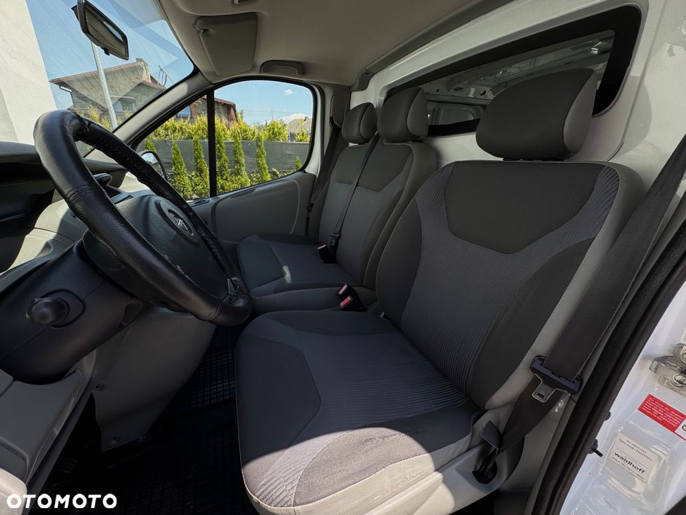 Opel Vivaro - 8