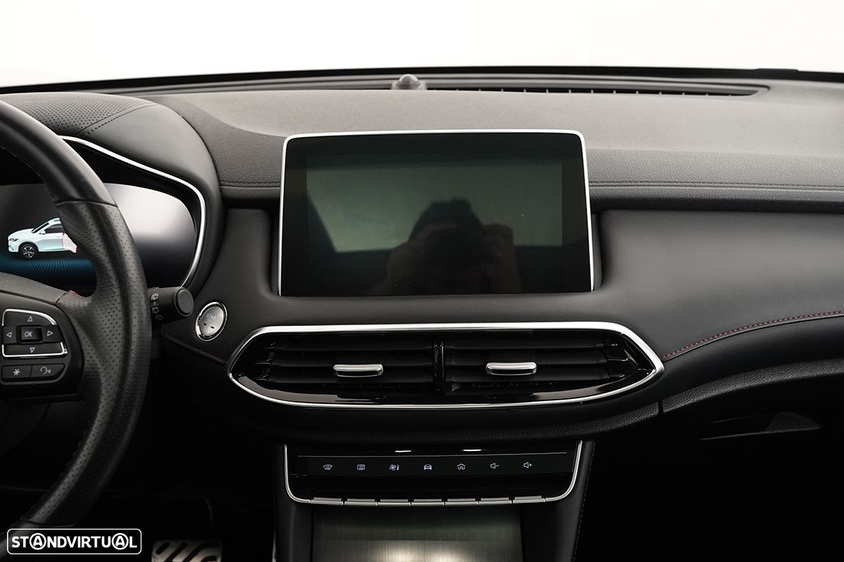 MG EHS 1.5 T-GDI Plug-in Hybrid Luxury - 7