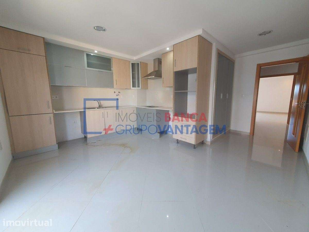 Apartamento T4 no Pinhal Novo | 150 m², Suite e Arrecadação - Grande imagem: 2/21