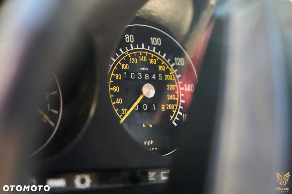 Mercedes-Benz SL - 26