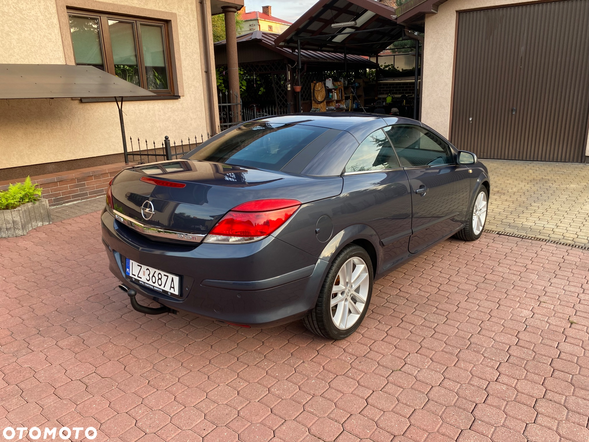 Opel Astra III GTC 1.9 CDTI Cosmo - 19