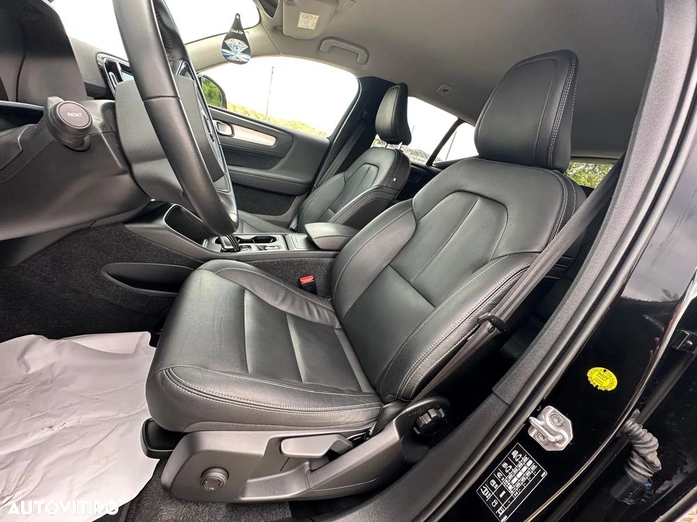 Volvo XC 40 B4 B AWD Geartronic Momentum Pro - 16