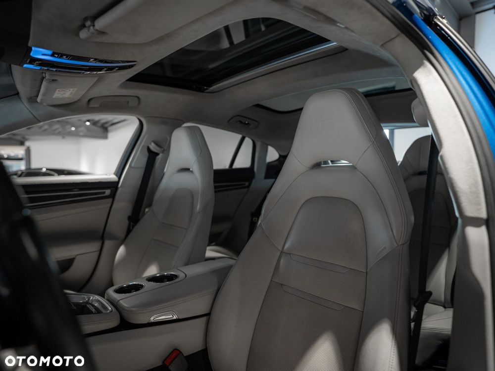 Porsche Panamera - 19