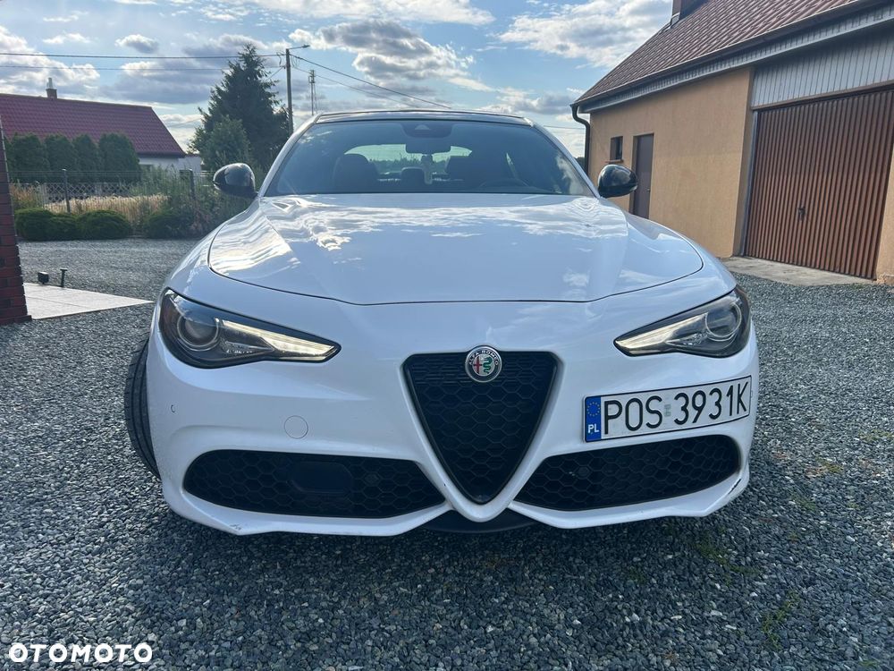 Alfa Romeo Giulia 2.0 Turbo 16V AT8 Veloce Ti - 2