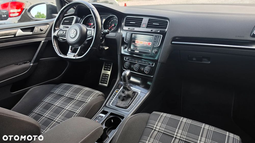 Volkswagen Golf GTD 2.0 TDI SCR DSG - 12