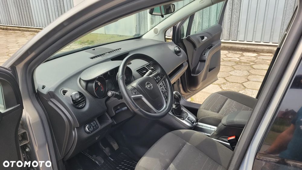 Opel Meriva - 8