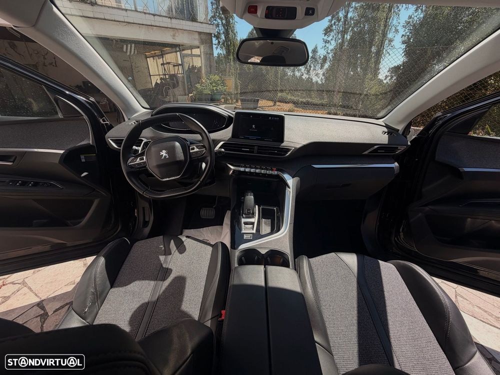 Peugeot 3008 1.2 PureTech Allure EAT6 - 48
