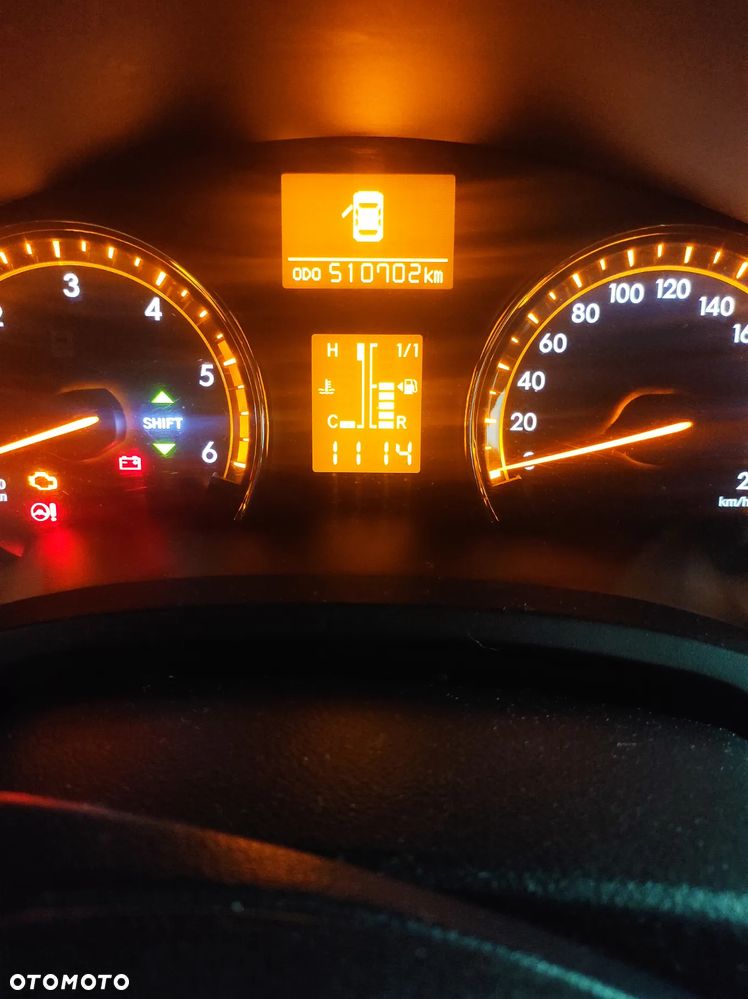 Toyota Avensis 2.0 D-4D 2010 - 6