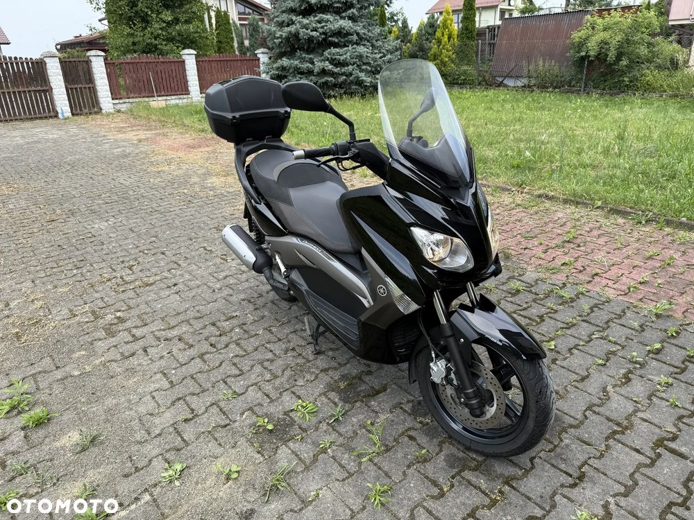 Yamaha X-max - 12