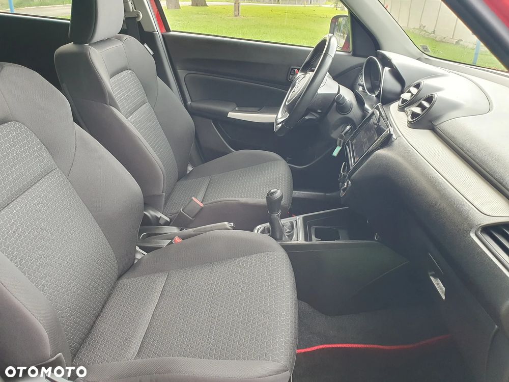 Suzuki Swift 1.2 Dualjet Hybrid Comfort - 16