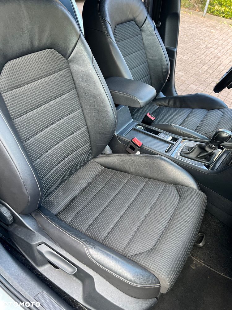 Volkswagen Golf VII 1.4 TSI BMT Highline DSG - 30