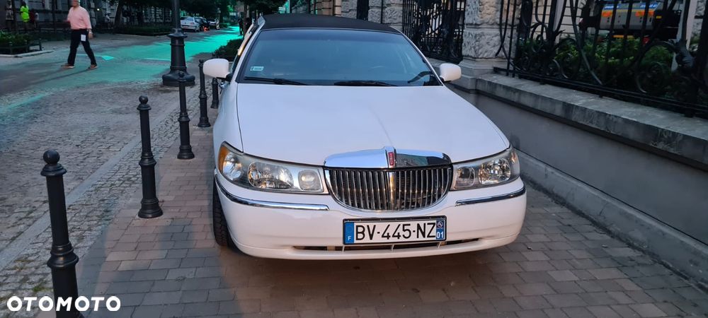 Lincoln Town Car 4.6 Signature - 12