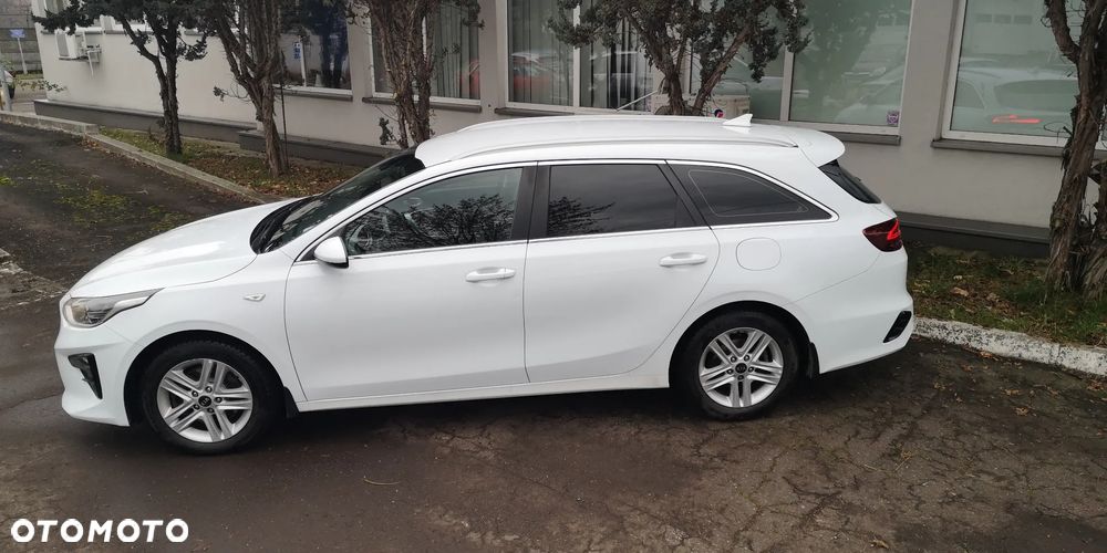 Kia Ceed 1.6 CRDi SCR L Business Line - 4