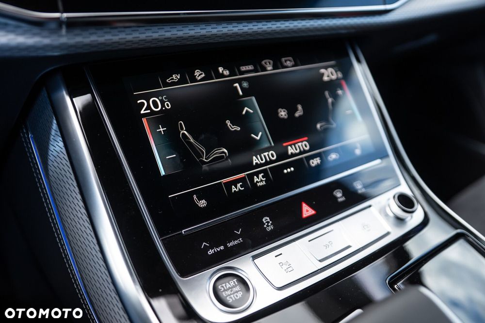 Audi Q8 - 30