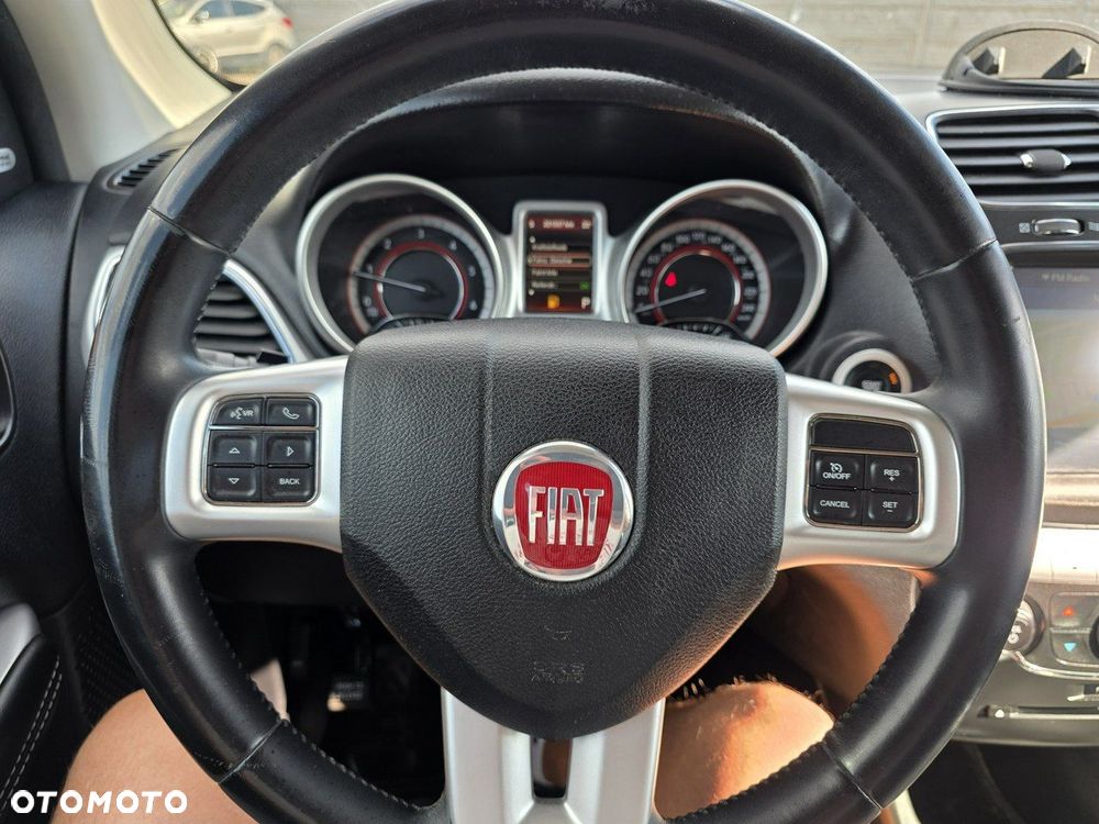 Fiat Freemont 2.0 Multijet 16V DPF Automatik Allrad Black Code - 16