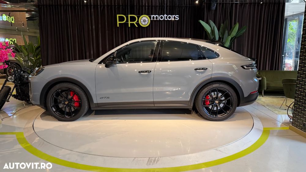 Porsche Cayenne Coupe GTS Tiptronic S - 10