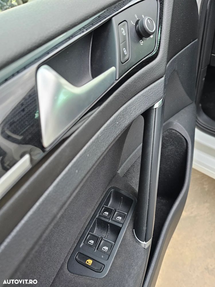 Volkswagen Golf 2.0 TDI DSG Join - 14